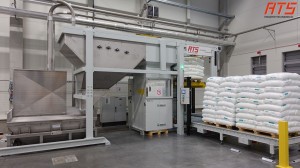 bag-emptying-with-rotary-bag-compactor 01